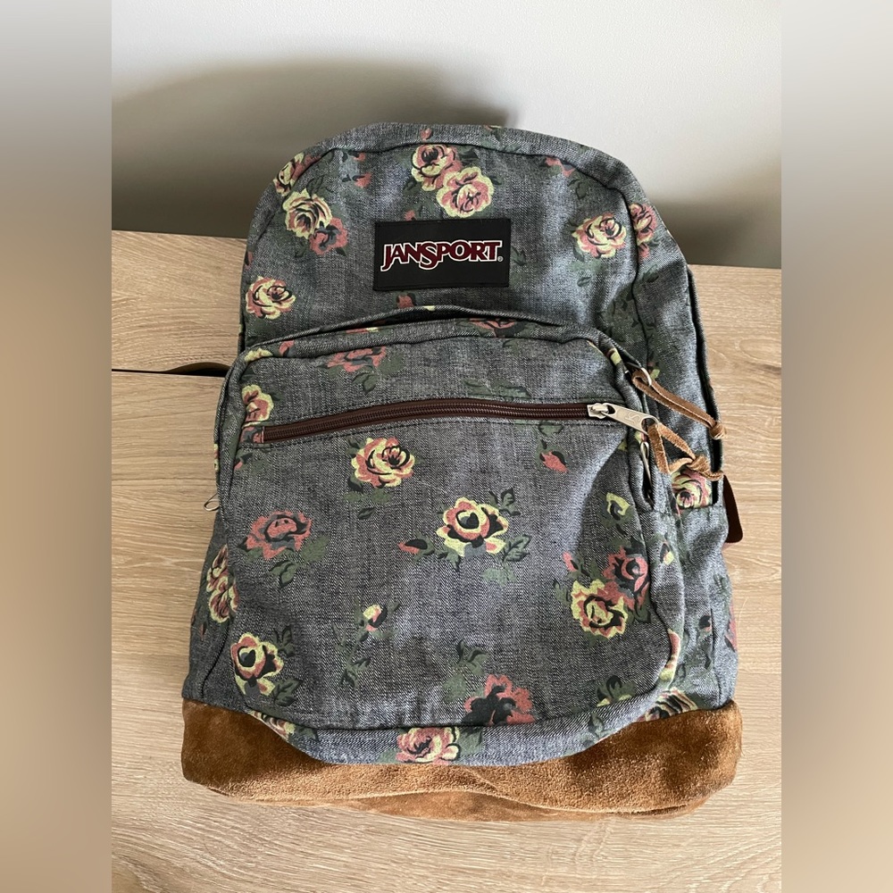 Jansport Vintage-looking Floral backpack